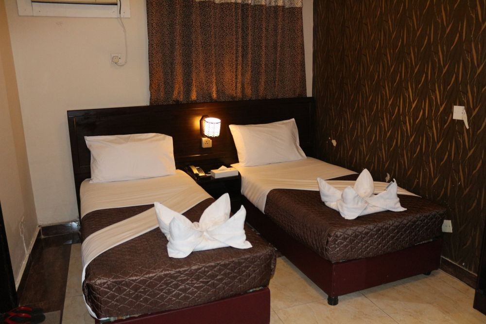 Deluxe Room, Grand Sina Hotel 1*