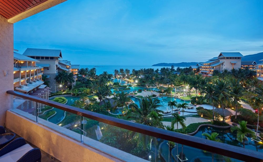 Deluxe Ocean View, Hilton Sanya Resort & Spa 5*