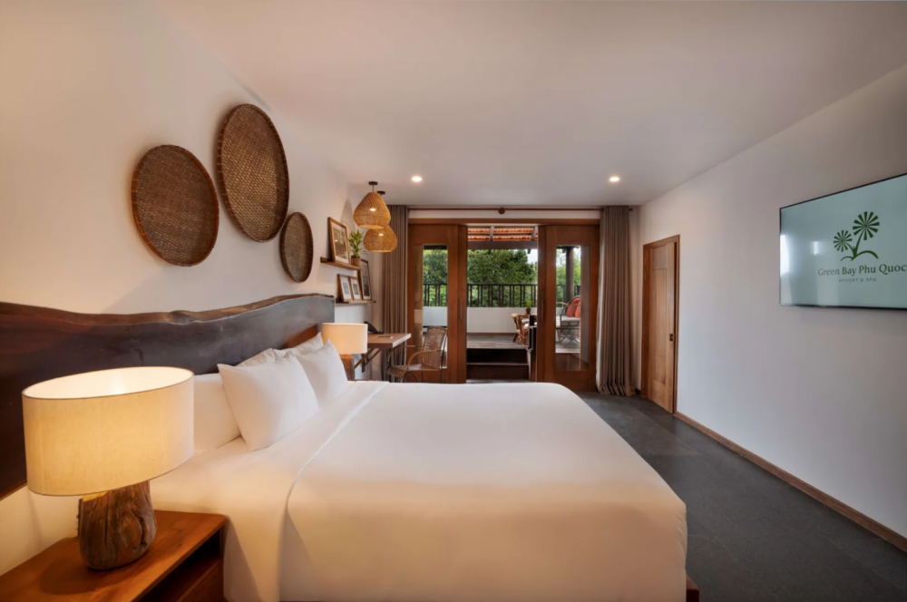 Beachfront Premier Pool Villa, Green Bay Phu Quoc Resort & Spa 4*
