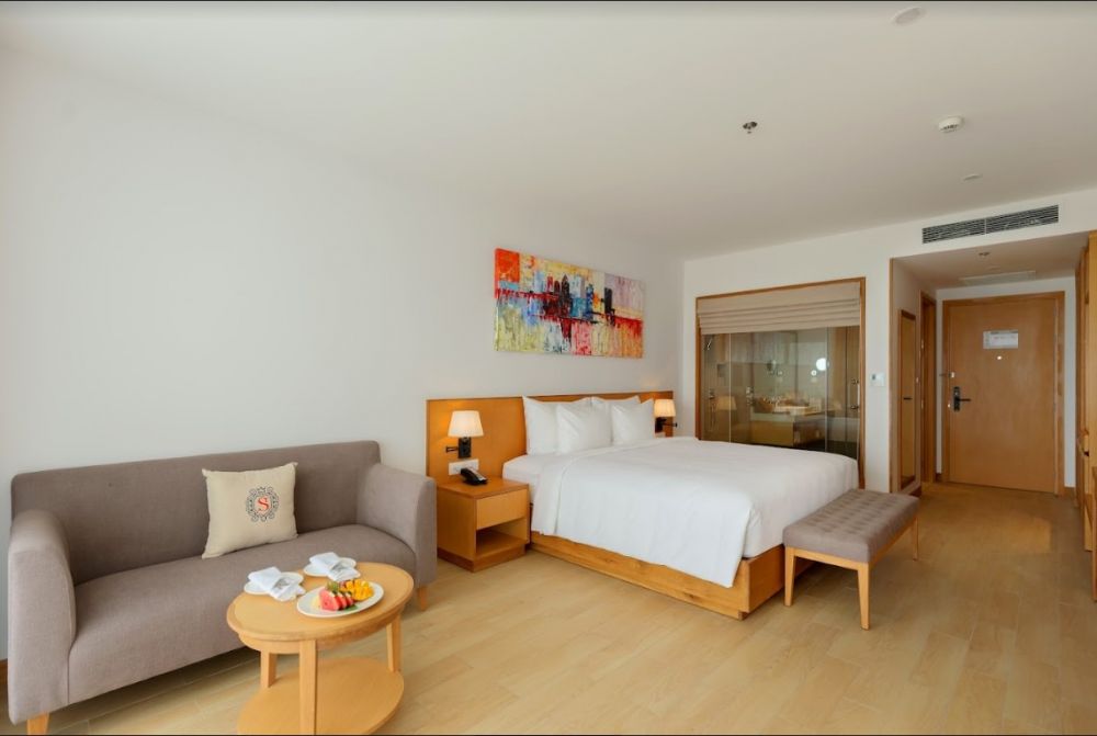 Premier Deluxe With Balcony, Selectum Noa Resort Cam Ranh 5*