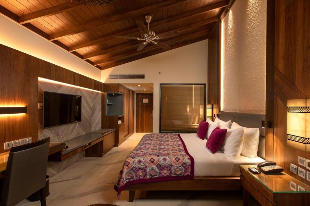 Premier Club, Kenilworth Resort & Spa Goa 5*