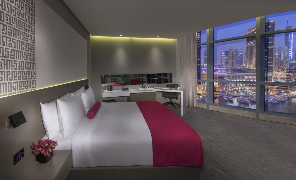 Deluxe, Intercontinental Dubai Marina 5*