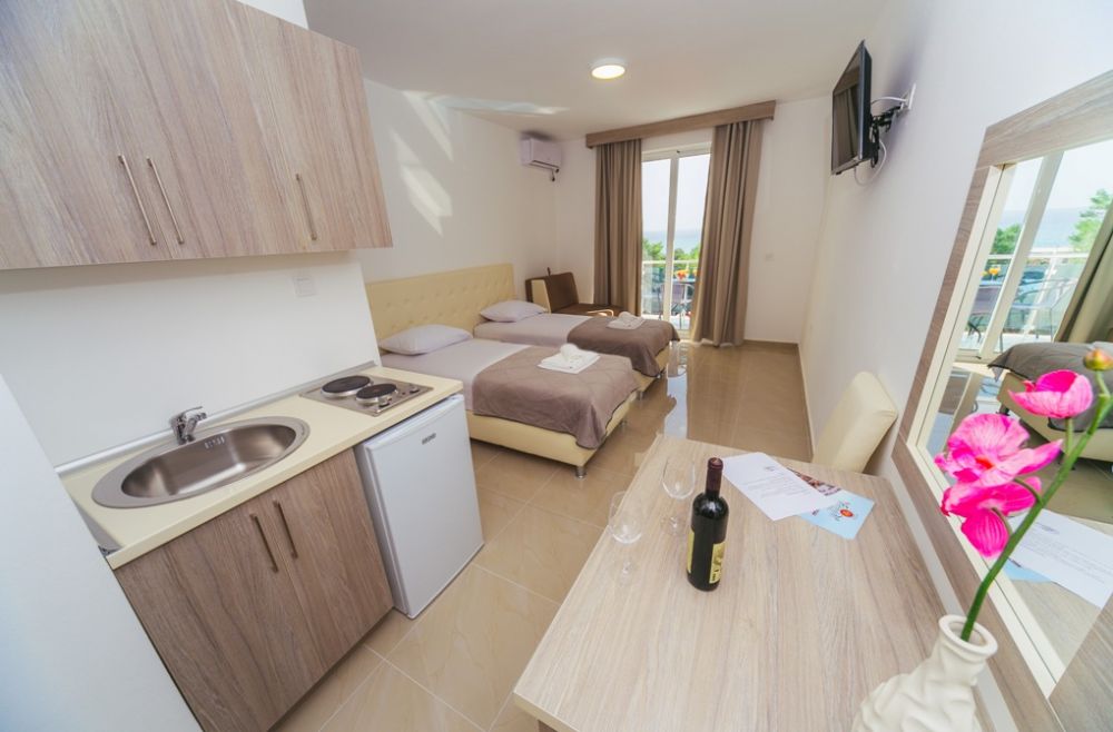 Studio 02+1 std, Montenegro Canj 4*