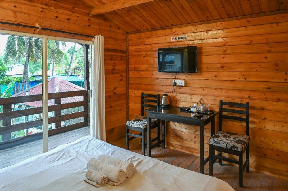 Wooden Cottage Room, Beach Walk By Feather Touch (ex.Beach Walk Morjim) 3*