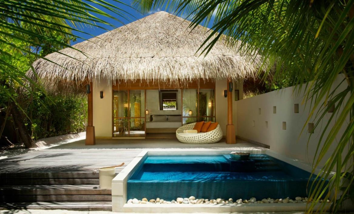 Deluxe Beach Bungalow with Pool, Huvafen Fushi 5*