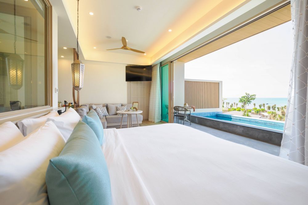 Seaview Pool Suite, The Little Shore Khao Lak by Katathani 5*