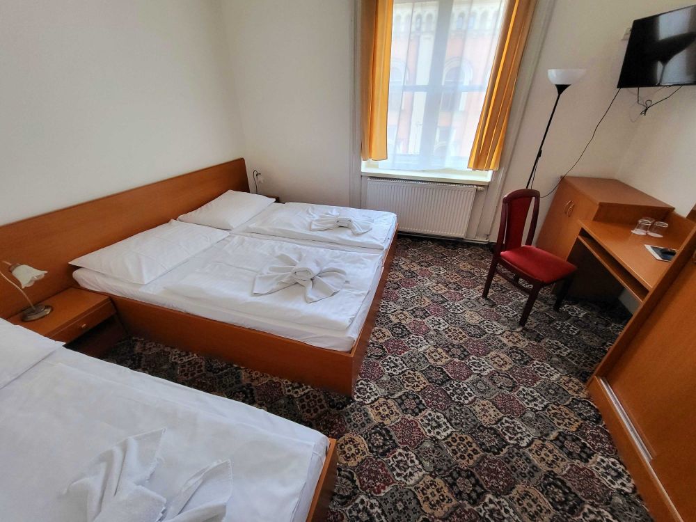 Standard DBL/TRPL/QDRPL, City Inn 3*