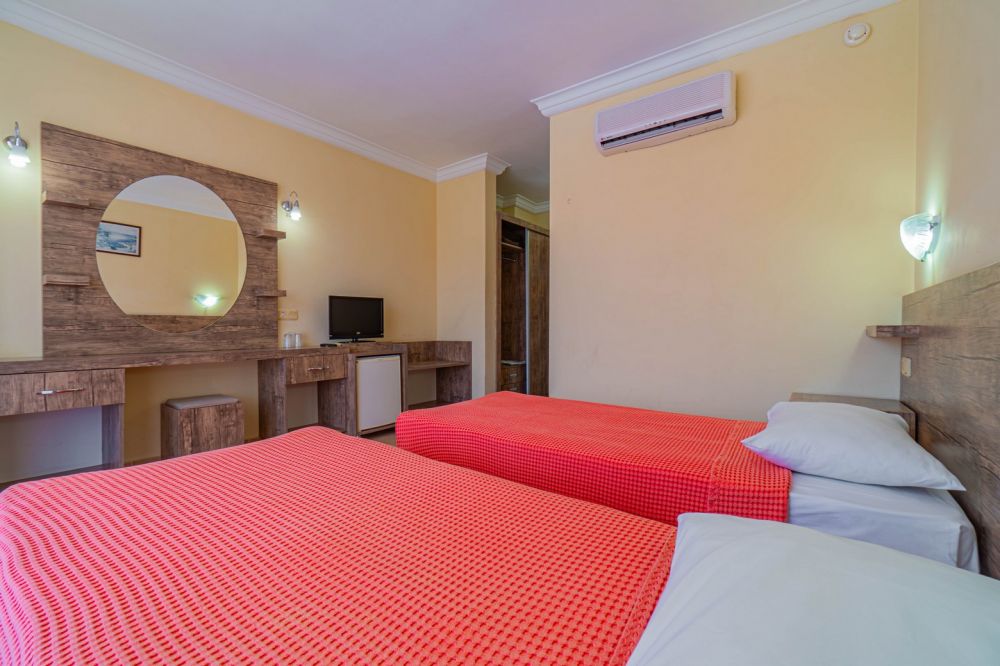 Standard Room Main Building, Sayanora Hotel 3*