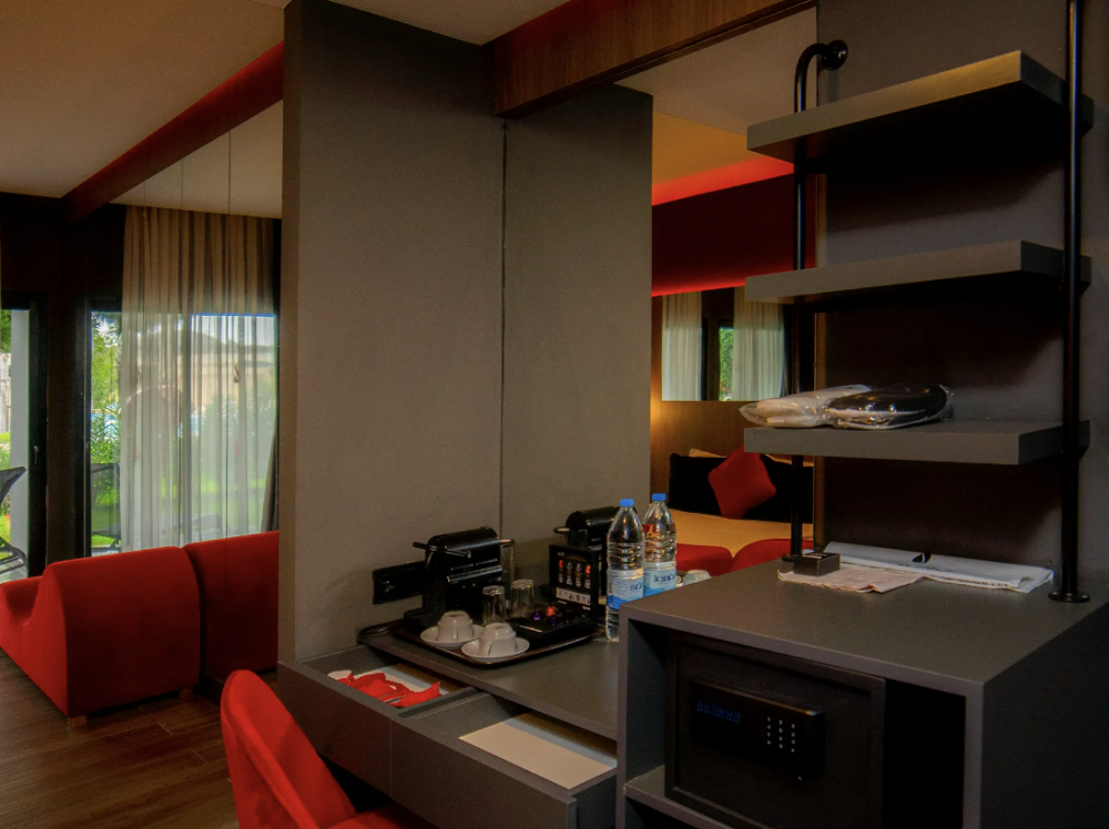 Red Room, Amon Hotels | Adults Only 4*