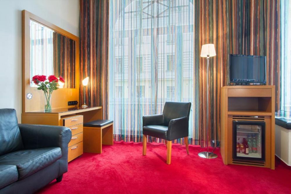 Double DeLuxe, Theatrino Hotel 4*