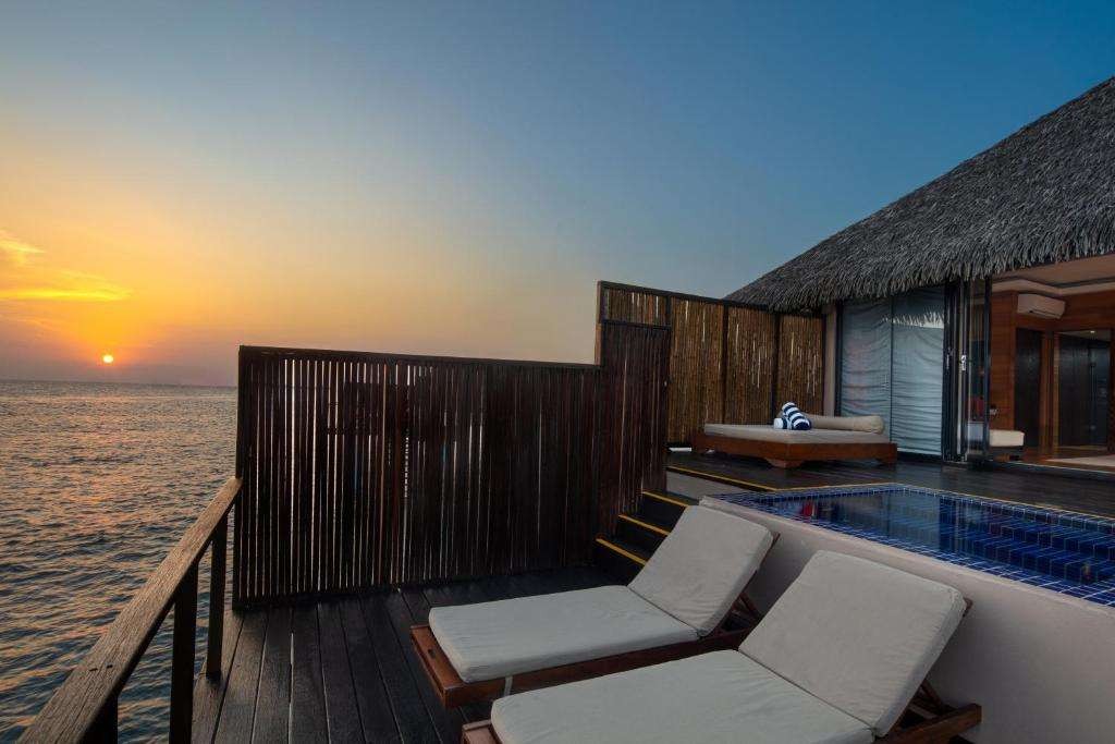 Honeymoon Villa with Plunge Pool and Jacuzzi, Adaaran Prestige Vadoo | Adults Only 18+ 5*