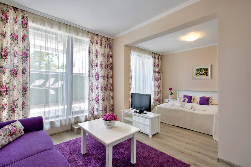 Studio, White Rock Castle Suite Hotel 4*