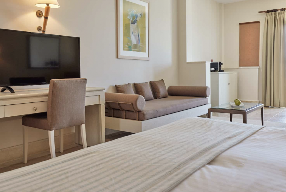 JUNIOR SUITE SEA FRONT, Grand Bay Beach Resort Giannoulis Hotel | Adults Only 16+ 4*