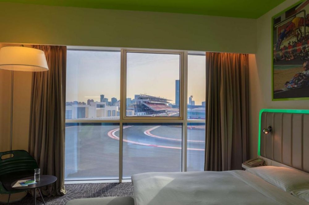 Superior Room, Park inn by Radisson Dubai Motor City 4*