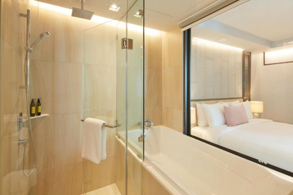 2 Bedroom Suite, The Quarter Ploenchit 4*