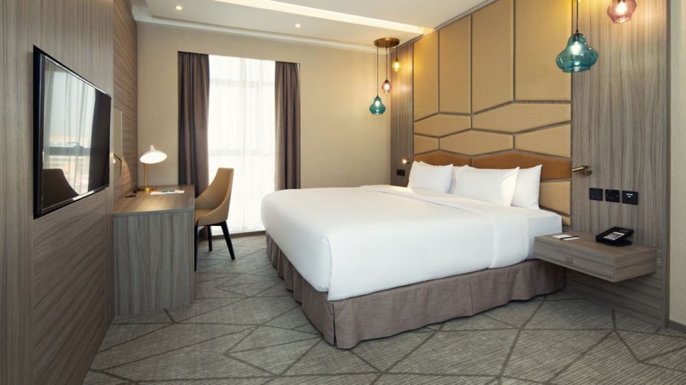 Standard King, Four Points By Sheraton Production City Dubai (ex.Occidental Dubai Production City) 4*