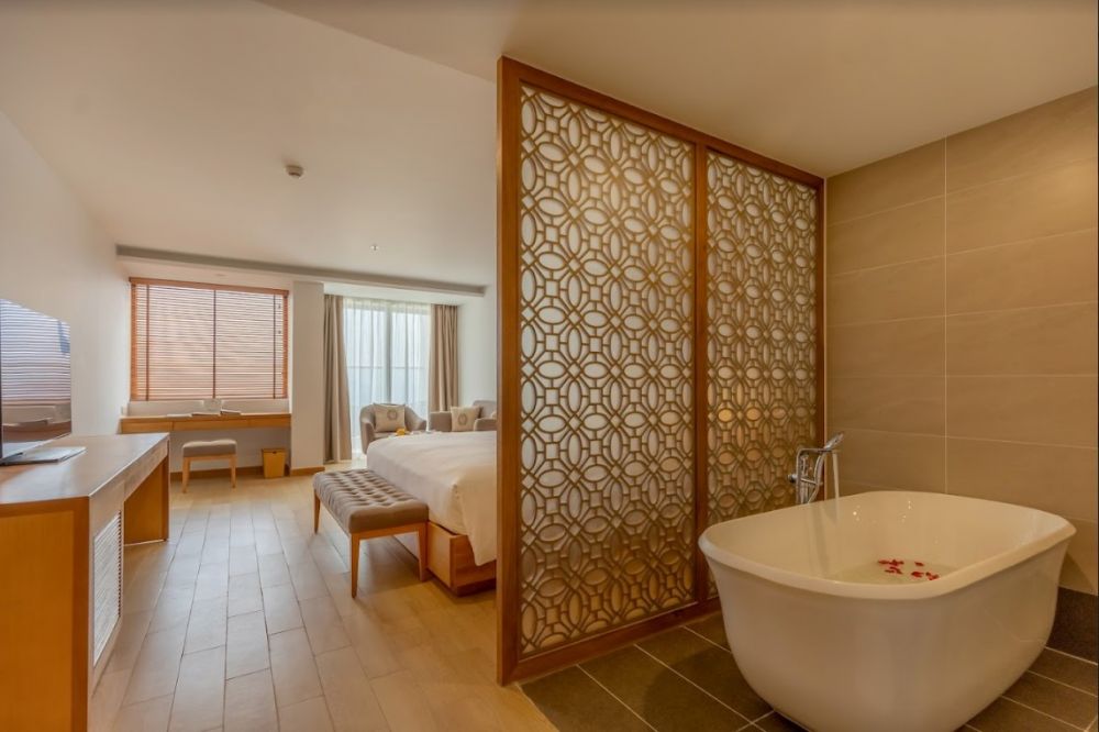 Grand Ocean View, Selectum Noa Resort Cam Ranh 5*