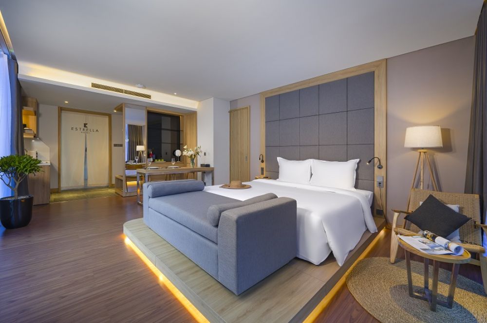 Sky Suite City View, Estrella Boutique Hotel 3*