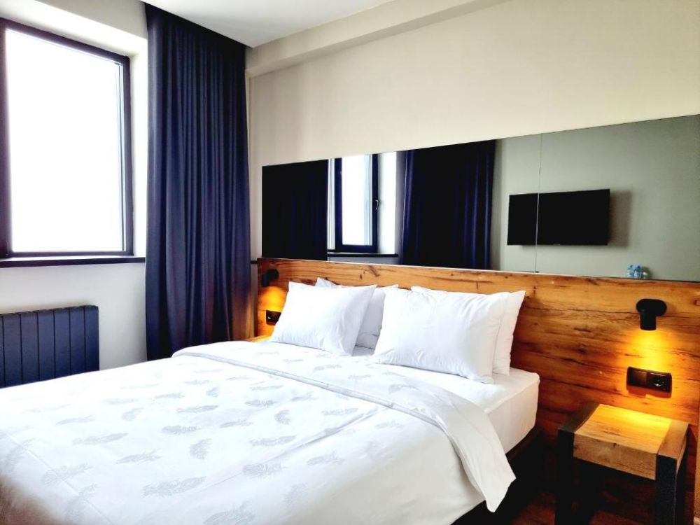 Superior Family, Monte 3*