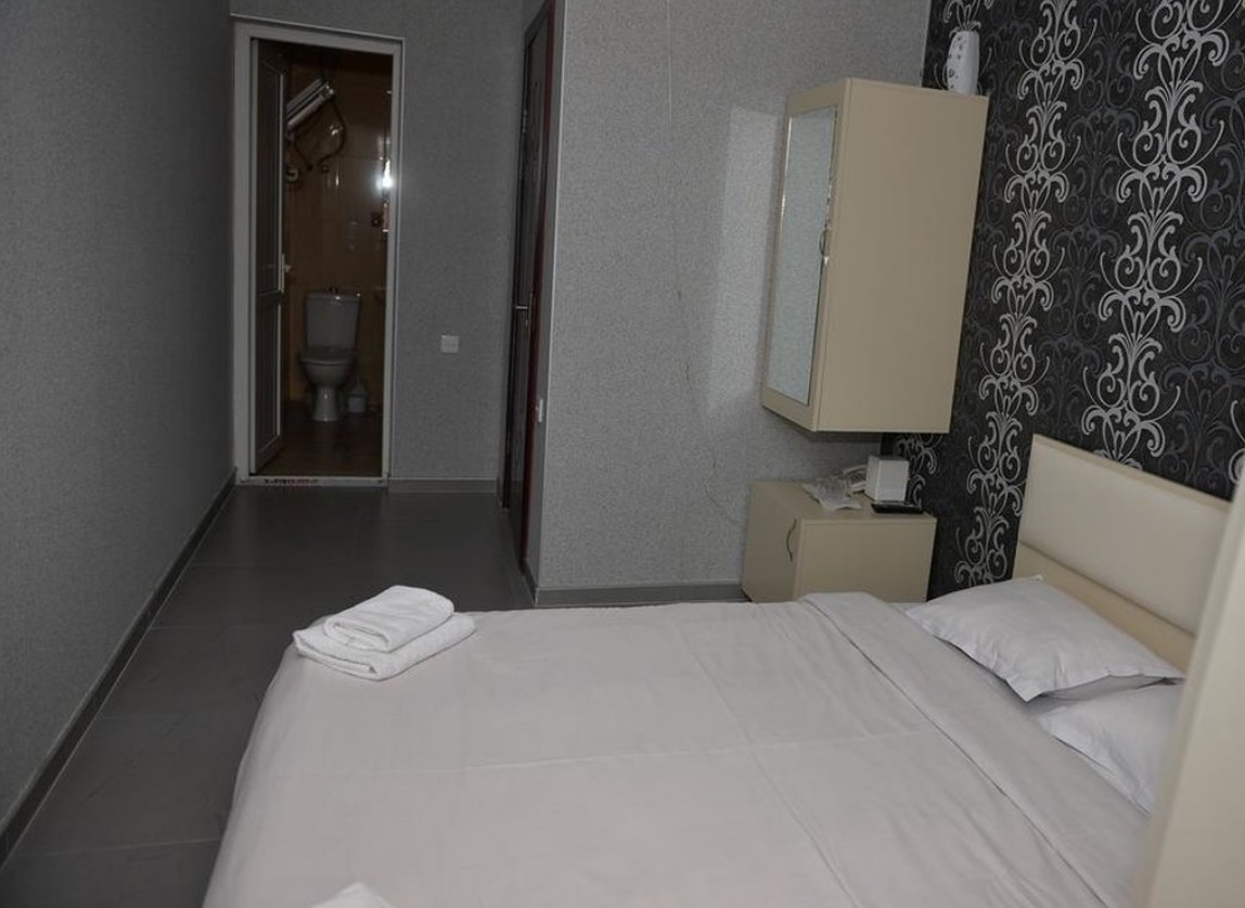 Double/Twin Room, Golden Fish 3*