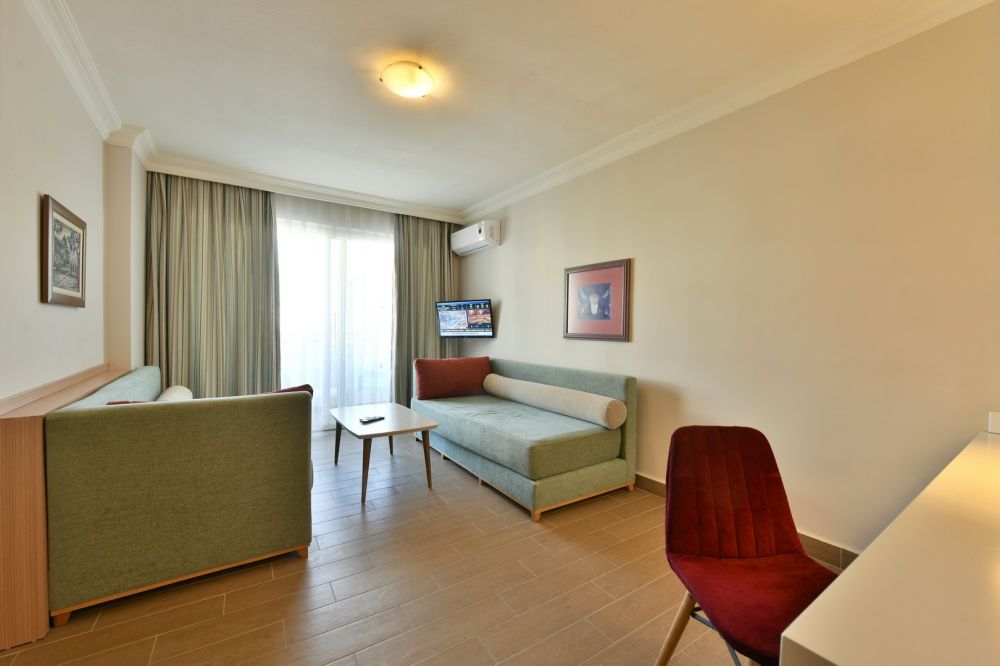 Family Room 2 Side Building, Royal Garden Beach (ex. Royal Garden Select & Suite) 5*