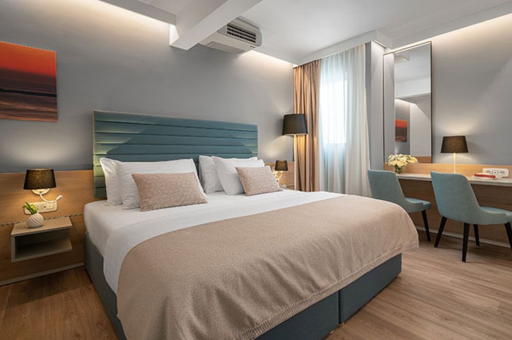 Junior Suite Balcony Sea Side, Valamar Meteor Hotel 4*