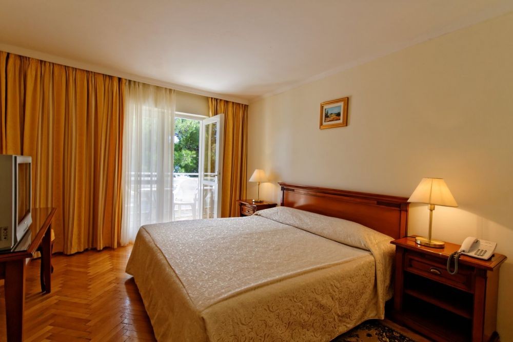 Comfort Sea Side Balcony/ Terrace Annex, Hotel Jadran 3*