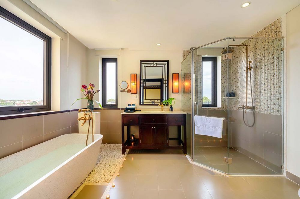 Signature Suite, Hoi An Central Boutique Hotel 4*