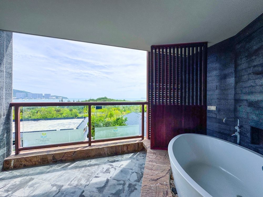 Luxury OV/ Luxury OV Family, Marina Spa Hotel Sanya 4*