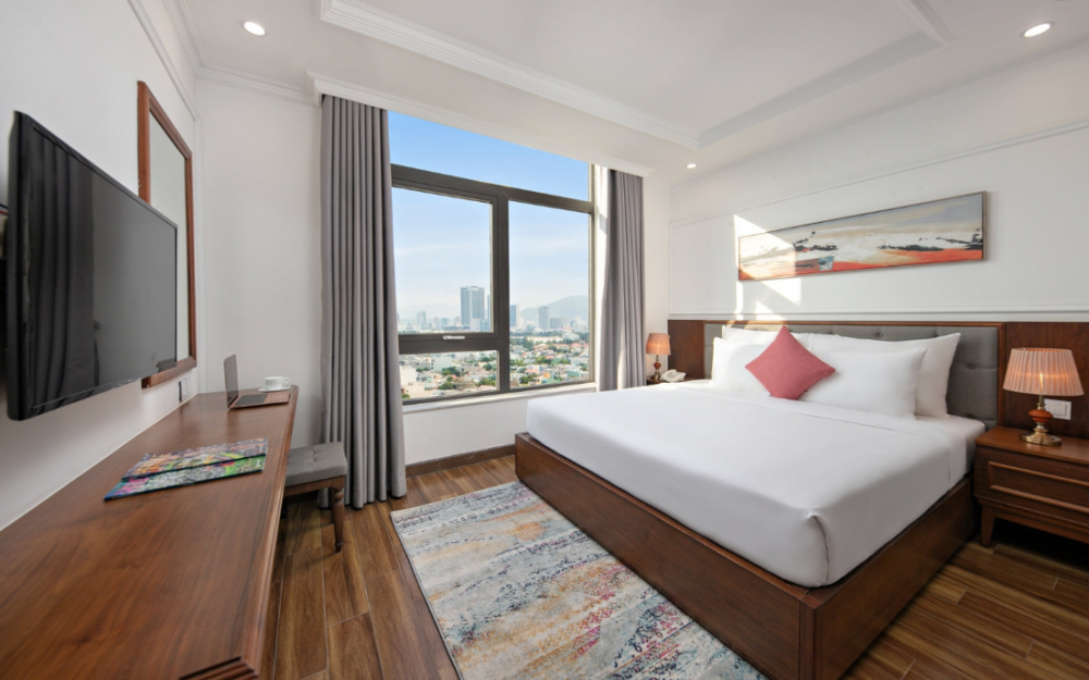 Deluxe City View, The Sail Hotel 4*