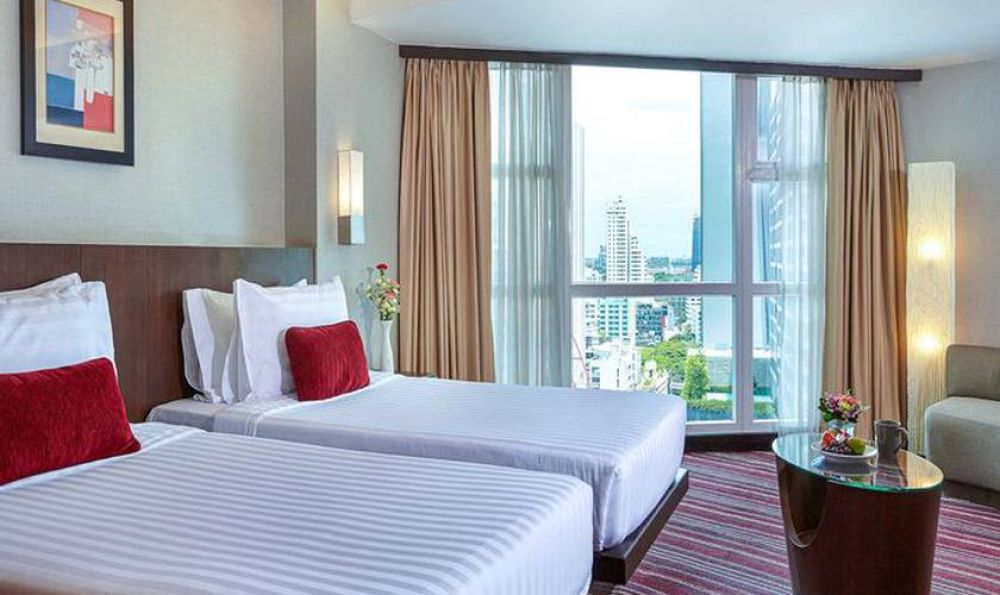 Deluxe Tower Wing, Ambassador Bangkok 4*