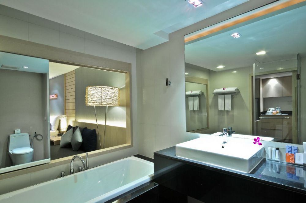 Premier Triple Room, Ashlee Heights Patong Hotel 4*