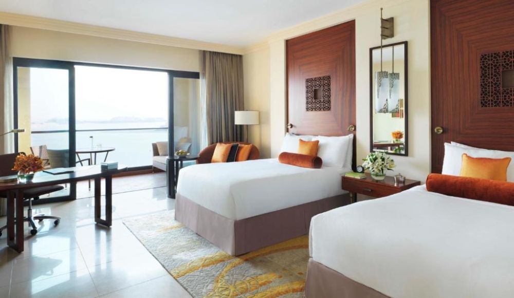 Deluxe Heritage Palm Sea View Room King/ Queen, Fairmont The Palm Dubai 5*