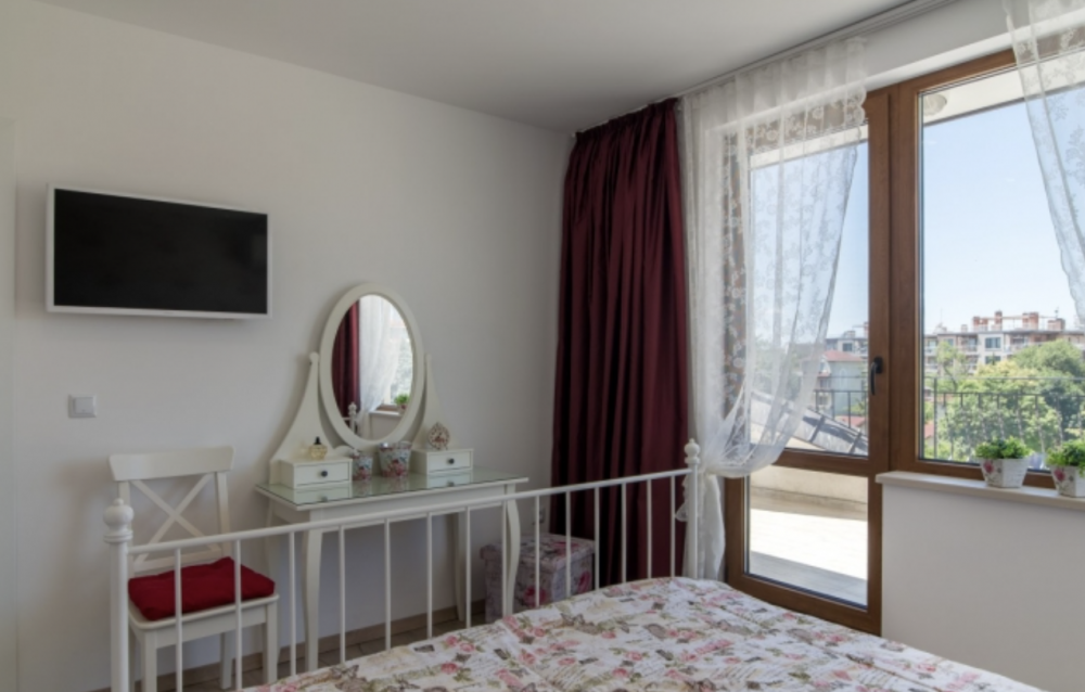 VIP apartment, Atlant St. Constantine 3*