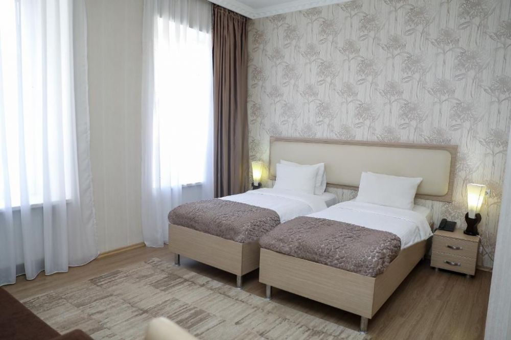 Standard, Rustaveli Palace 4*