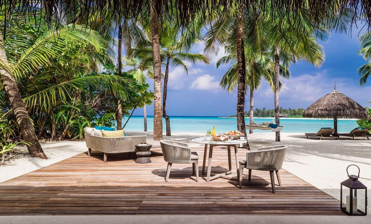 Beach Villa, One & Only Reethi Rah 5*