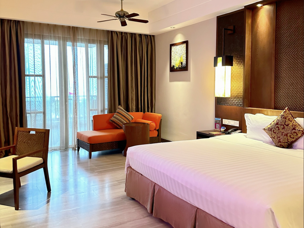 Premier City/Garden/Ocean View, Crowne Plaza Danang 5*