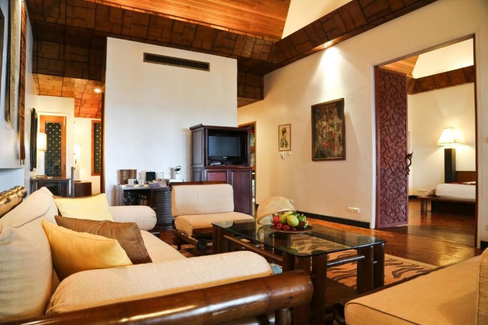 Hong Sam (Classic Suite), Mom Tris Villa Royale 4*