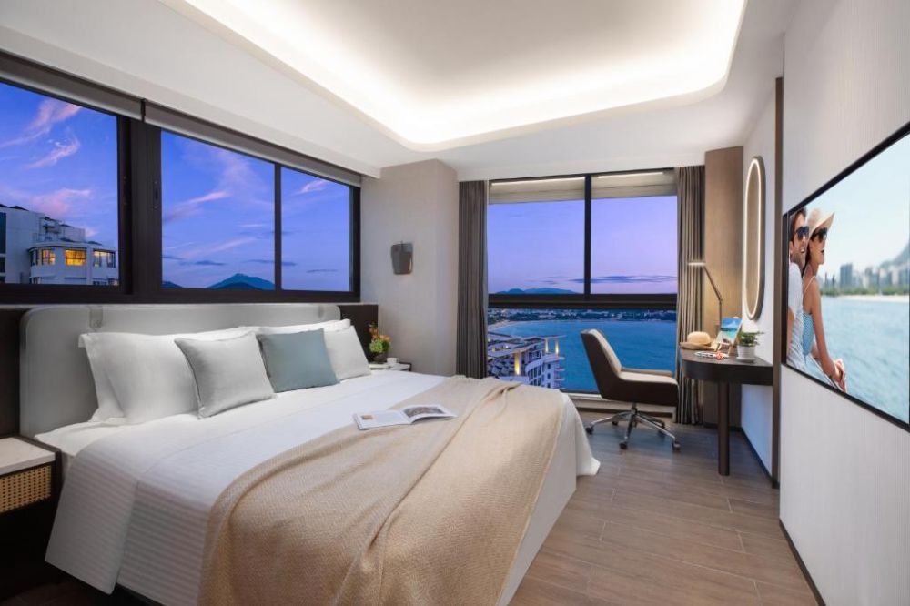 Two-bedroom Executive Seaveiw, Ascott Dadonghai Bay Sanya 5*