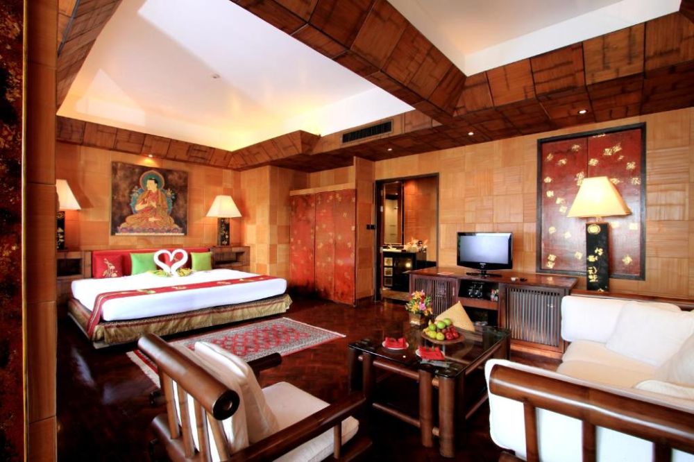 Kata Suite Pool Acces, Mom Tris Villa Royale 4*