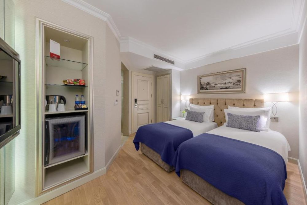 Standard, Cvk Taksim Hotel Istanbul 4*