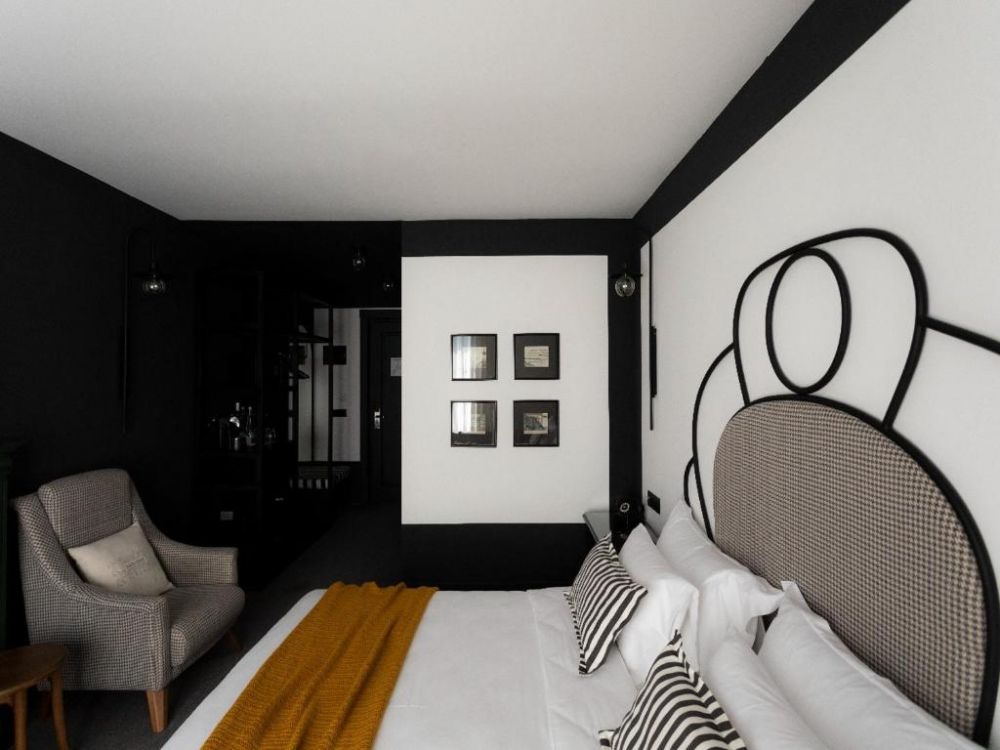 Standart, Esquisse Design Hotel 4*