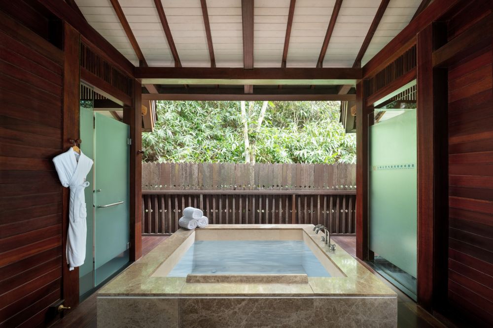 Wildgoose Villa, Yalong Bay Earthly Paradise Birds Nest Resort 5*