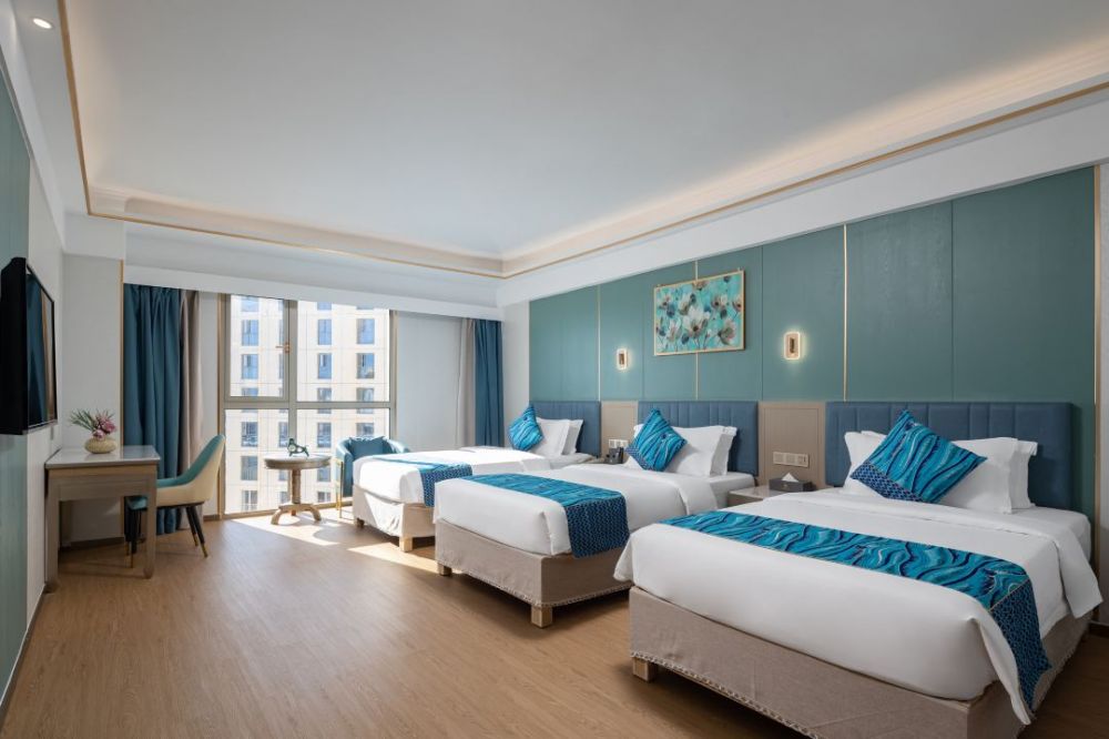 Deluxe Triple Room, Wenhao Seaview Hotel 3*