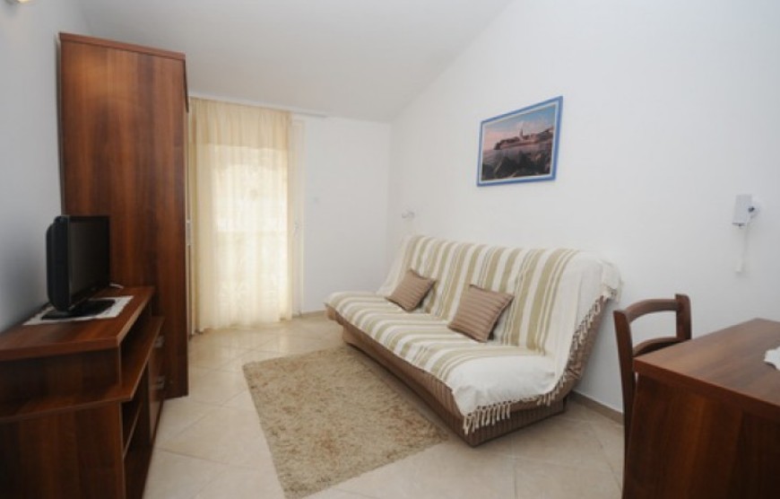 2 Bedroom Apartment 04, Jelena 3*