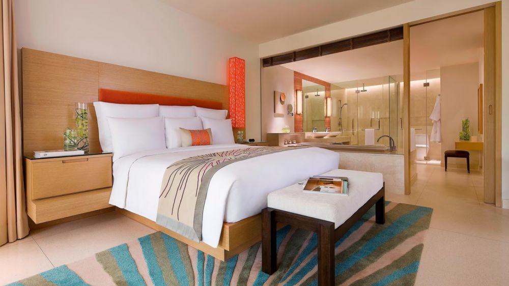 One Bedroom Suite, Renaissance Resort & Spa 5*