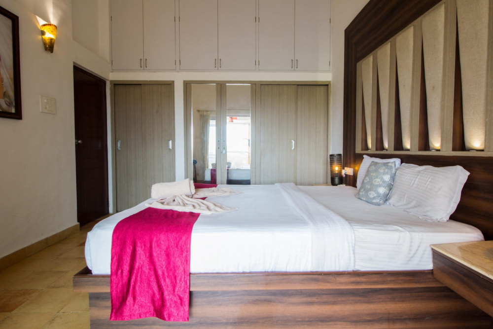 Suite ac, Shikara Beach Resort 3*