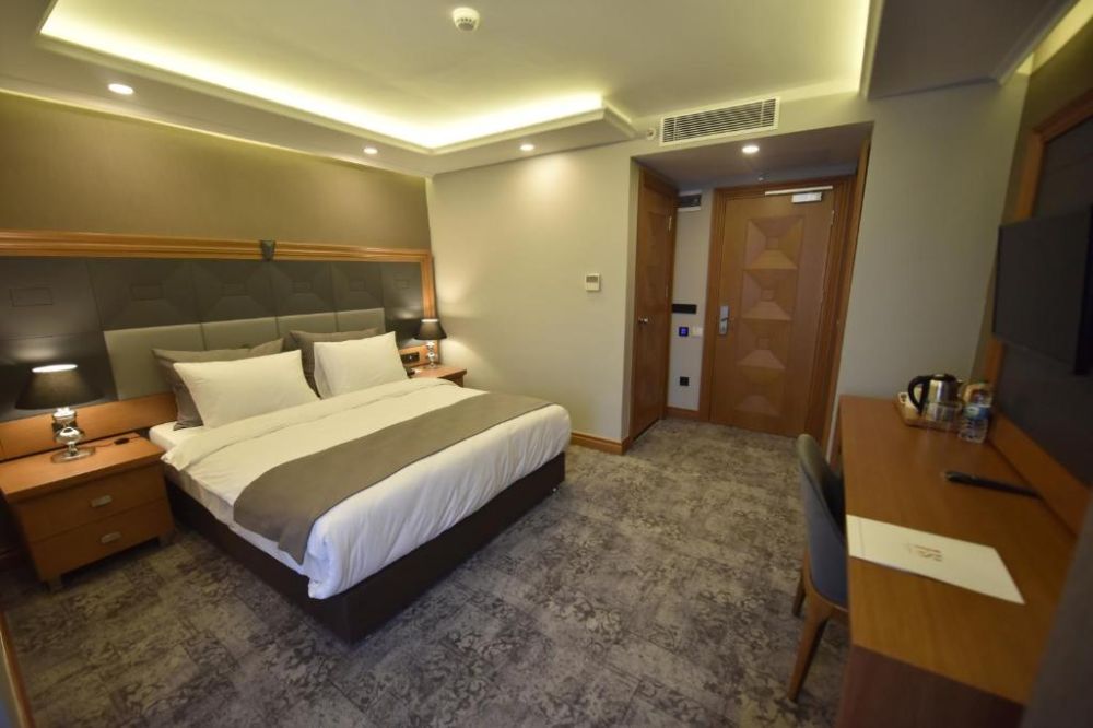 Superior Room, Four Seven Hotel 4*