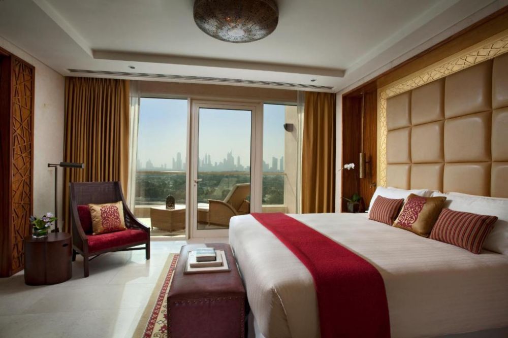 Landmark Suite, Raffles Dubai 5*