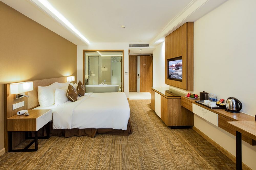 Premier Deluxe, Asteria Comodo Nha Trang 5*